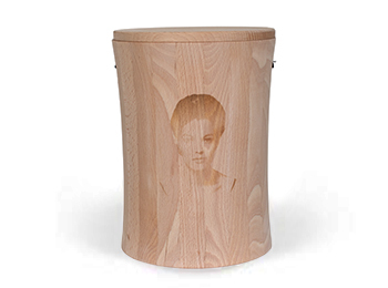 Zwischen Holz Himmel Erlenholz